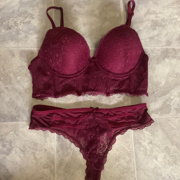 Fashion Nova Other - NWOT Maroon Bra and Thong Set